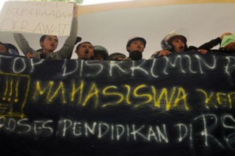 DEMO PERAWAT