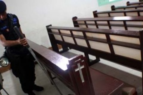 Sterilisasi Gereja di Karimun