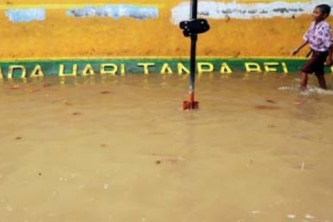 SEKOLAH TERENDAM BANJIR