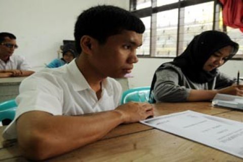 UN SMP TUNANETRA