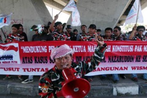 DUKUNGAN MAHFUD MD