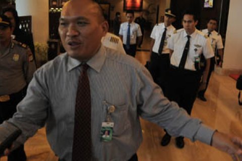 PENJEMPUTAN PILOT GARUDA