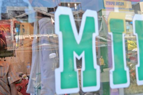 FPI RAZIA TEMPAT MAKAN