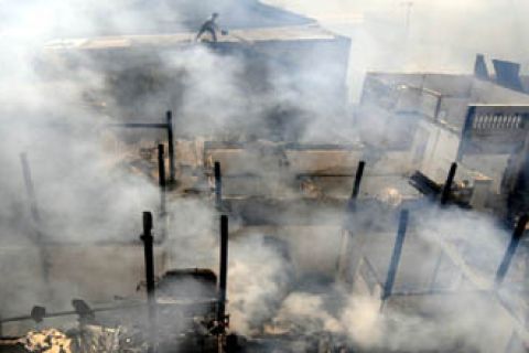 PEMUKIMAN WARGA TERBAKAR