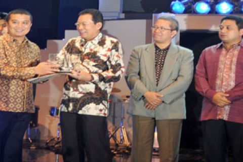PENGHARGAAN HIPMI