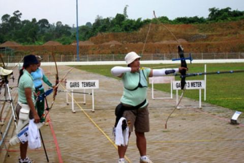 Membidik Emas