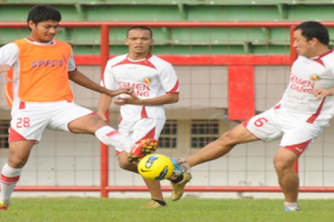 LATIHAN SEMEN PADANG