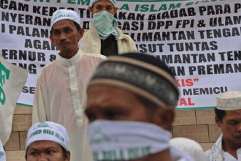 DEMO PENOLAKAN KADER FPI