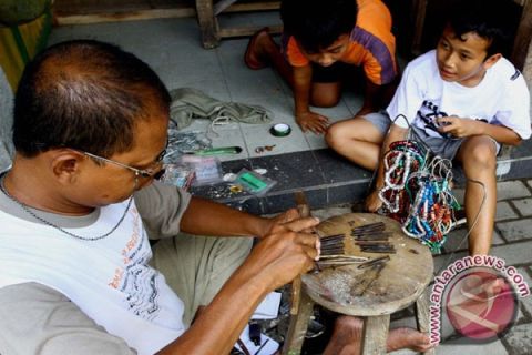 Aksesori Ring Burung