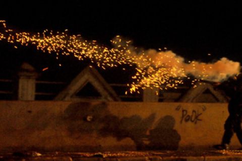 TEMBAKAN GAS AIR MATA