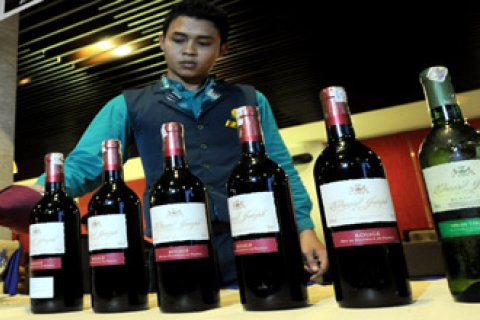 KONSUMSI WINE