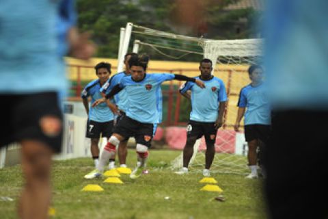 JELANG LAWAN PSM