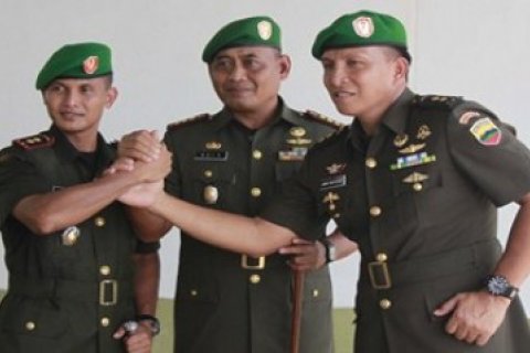 Salam Komando/Henky Mohari 