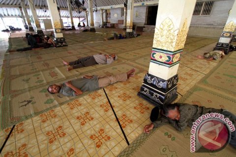 Menghabiskan waktu