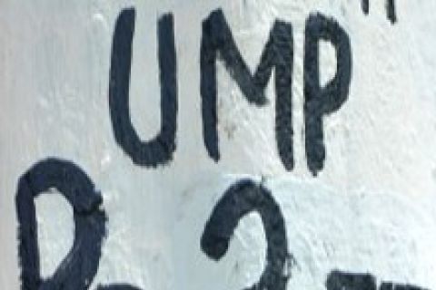 TUNTUT UMP LAYAK