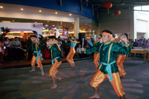 Tarian Manado
