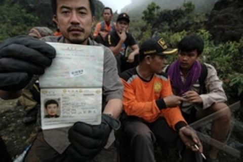 Evakuasi Wisatawan Jepang