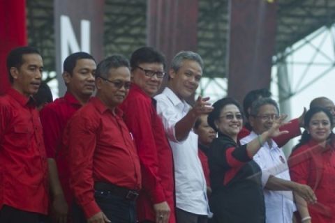 DEKLARASI CAGUB PDIP