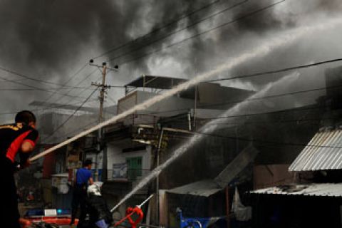 KEBAKARAN GUDANG