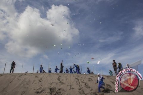 Kelulusan di Gumuk Pasir