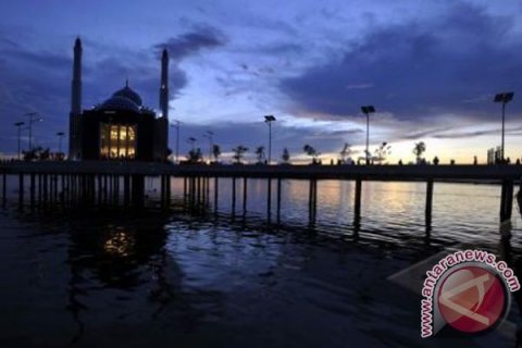 MASJID TERAPUNG MAKASSAR