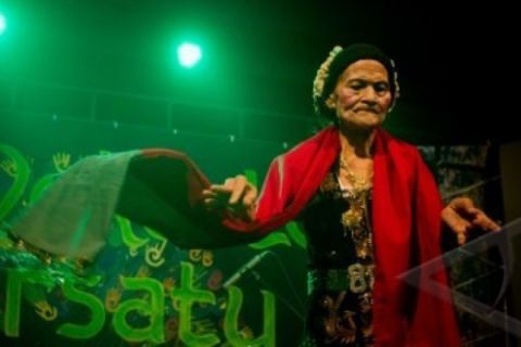 TARI LENGGER