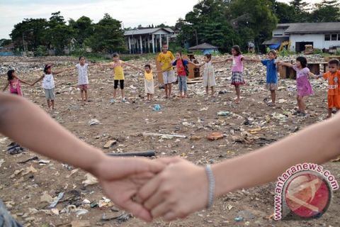 SEKOLAH ALAM ANAK PEMULUNG