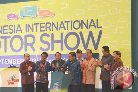 Pembukaan IIMS 2013