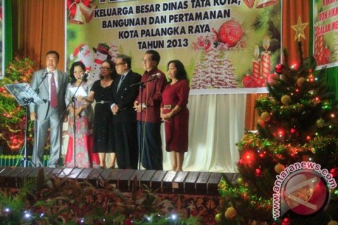 Perayaan Natal Distakobang