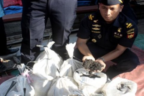 Gagalkan Penyelundupan Timah/Joko Sulistyo