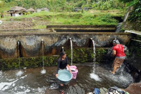 Sumber Mata Air Warga