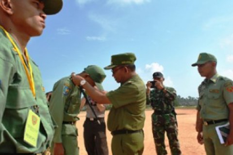 Hansip Pemilu Natuna/Zam Jambak