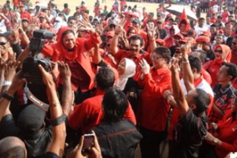 Membaur Bersama Massa/Rusdianto