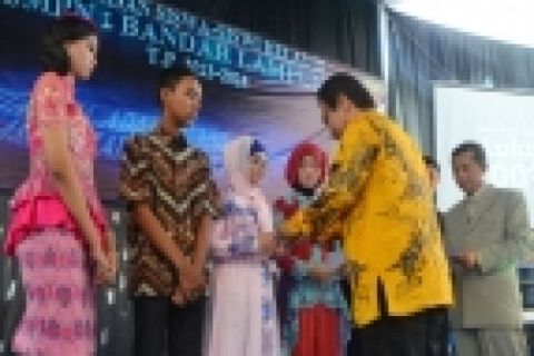 Nilai 10 UN &amp;amp; US