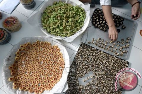 KUE KERING LEBARAN