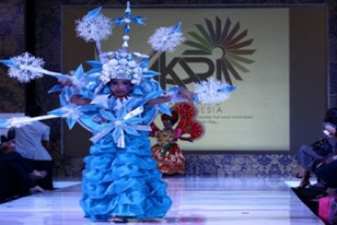 Kepri Fashion Carnival/Joko Sulistyo