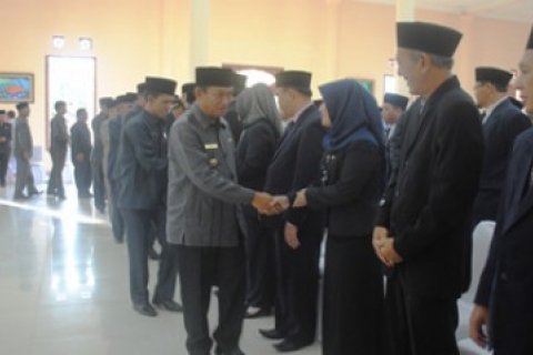 Lantik Pejabat/Zam Jambak