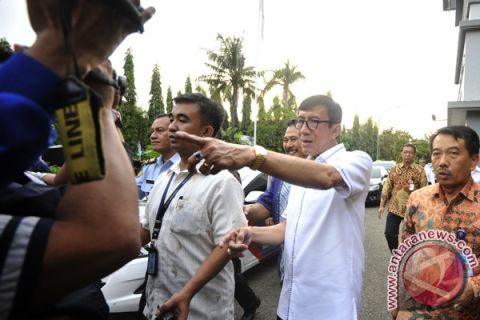 MENKUMHAM KUNJUNGI LAPAS MAKASSAR