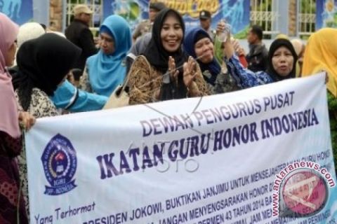 DEMO GURU HONOR