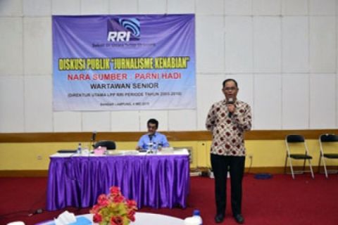 Parni Hadi di RRI Lampung