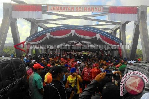 Peresmian Jembatan Sei Hanyu