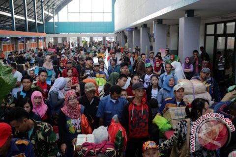 Mudik kereta api