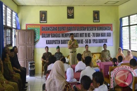 Bupati Barsel Kunjungi SLB
