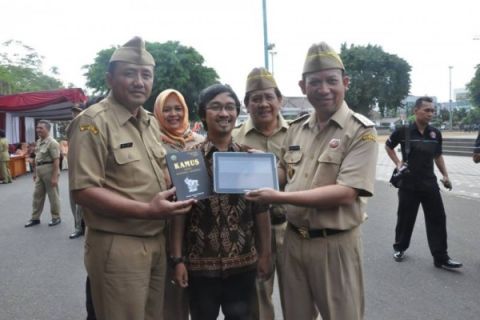 Banyumas luncurkan aplikasi Kamus Bahasa Banyumasan