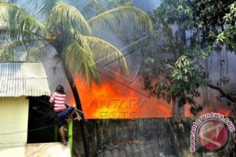KEBAKARAN RUMAH WARGA
