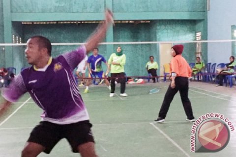 PERTANDINGAN KETAT