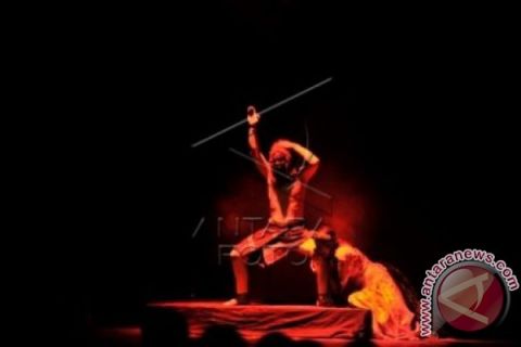 PEMBUKAAN FESTIVAL TEATER MAHASISWA