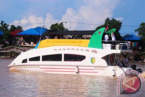 Peresmian Kapal Wisata