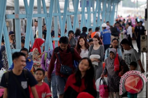 Arus balik libur tahun baru