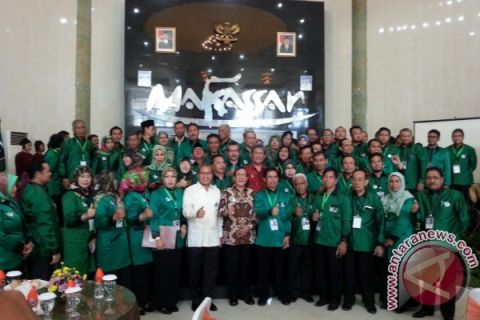 PELANTIKAN KAHMI MAKASSAR